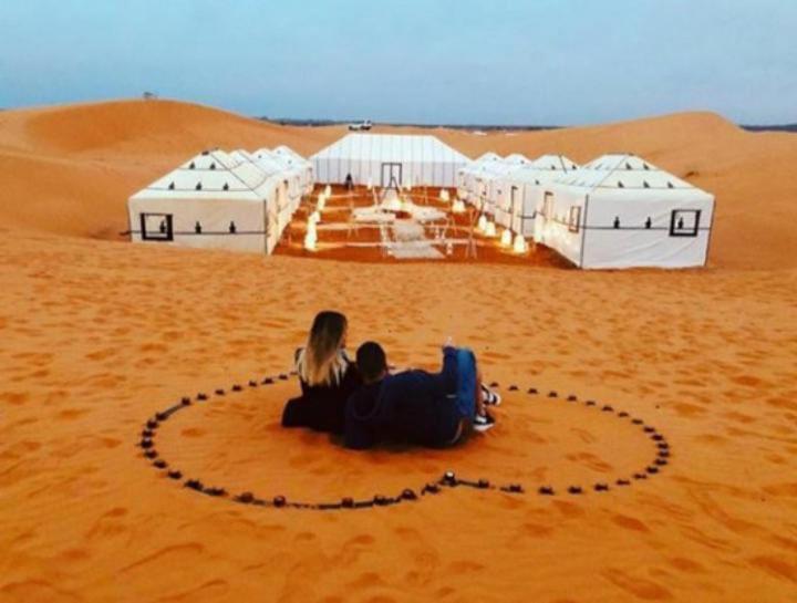 Merzouga Luxury Camp Екстериор снимка
